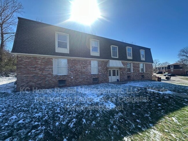 Foto del edificio - 8725 Countryshire Ln