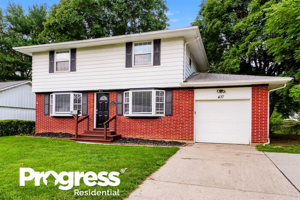 Primary Photo - 437 Revere Ct