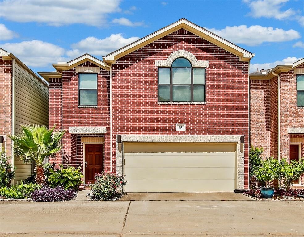 Foto principal - 646 Westcross St