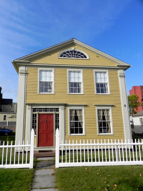 Primary Photo - 61 Main St