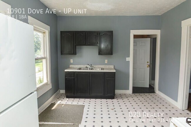 Foto del edificio - 10901 Dove Ave