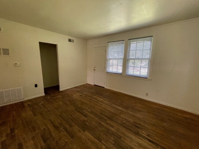 Foto del edificio - 2 Riley Manor Cir