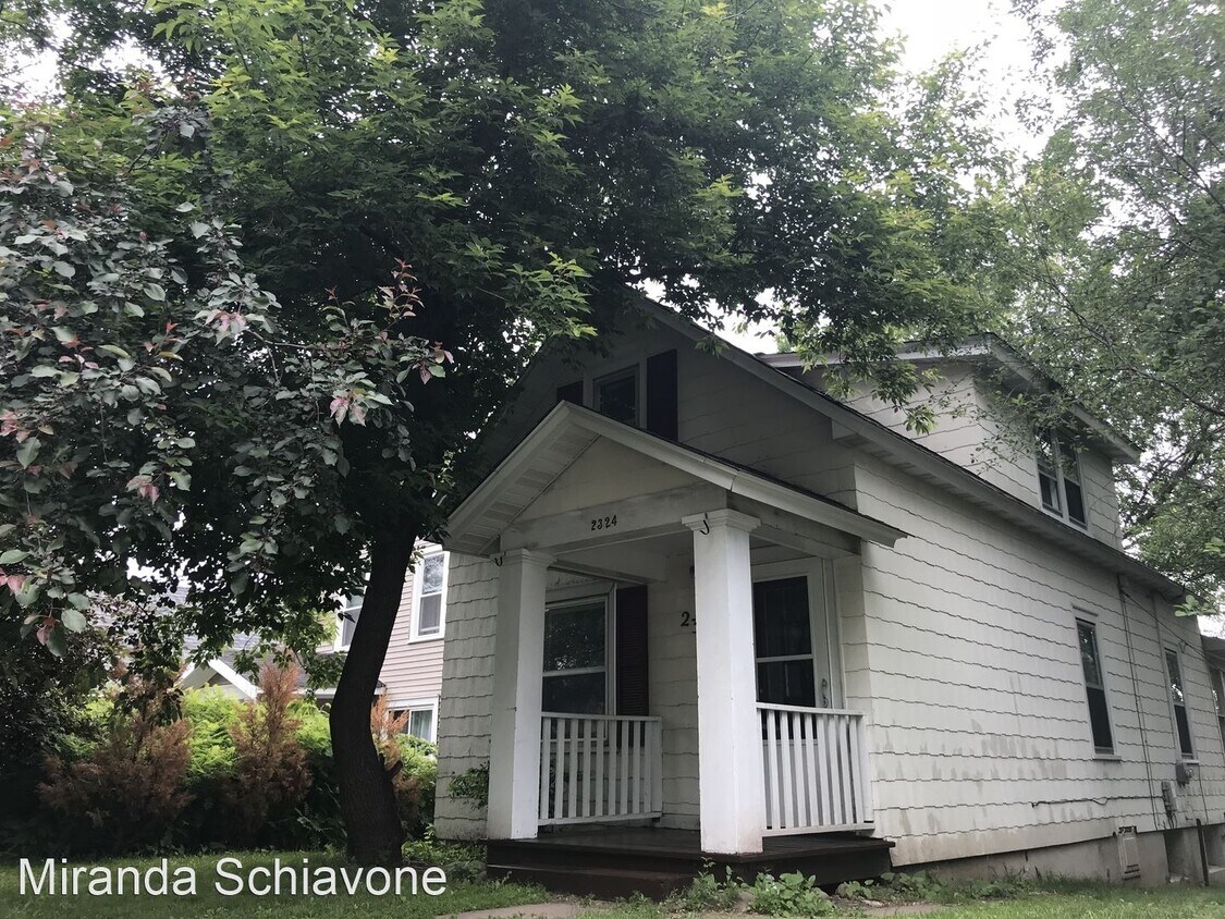 2 br, 1 bath House 2324 W 7th Street House for Rent in Duluth, MN