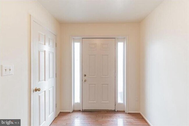 Foto del edificio - 5520 Jowett Ct