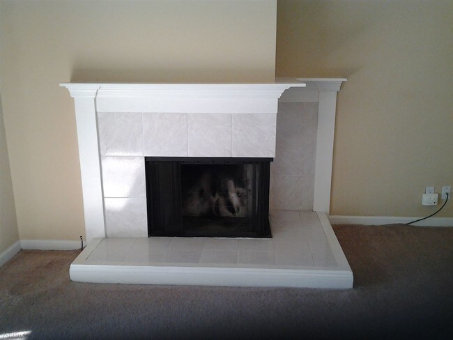 Building Photo - 4691 Albany Cir