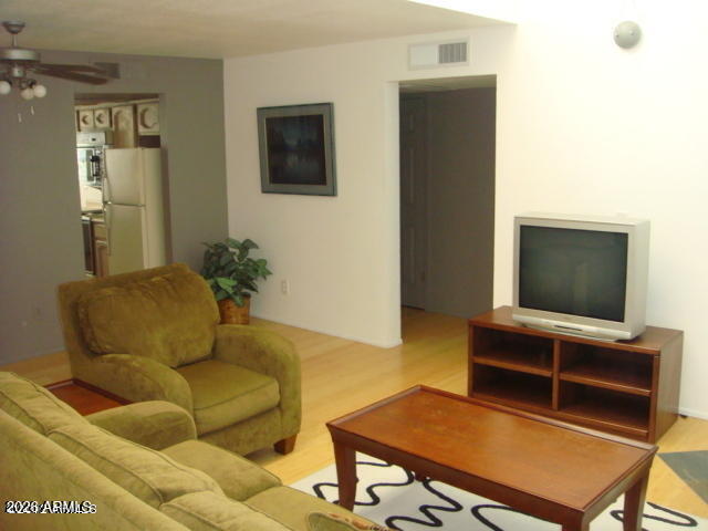 Foto del edificio - 5998 N 78th St
