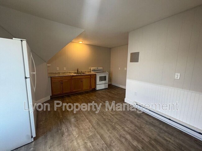 Building Photo - 16 West St