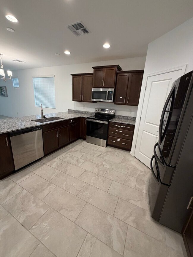 Building Photo - 10924 E Texas Ave