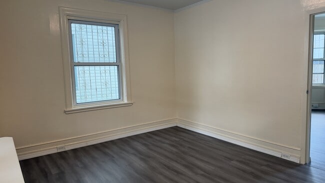 Building Photo - 2521 John F Kennedy Blvd