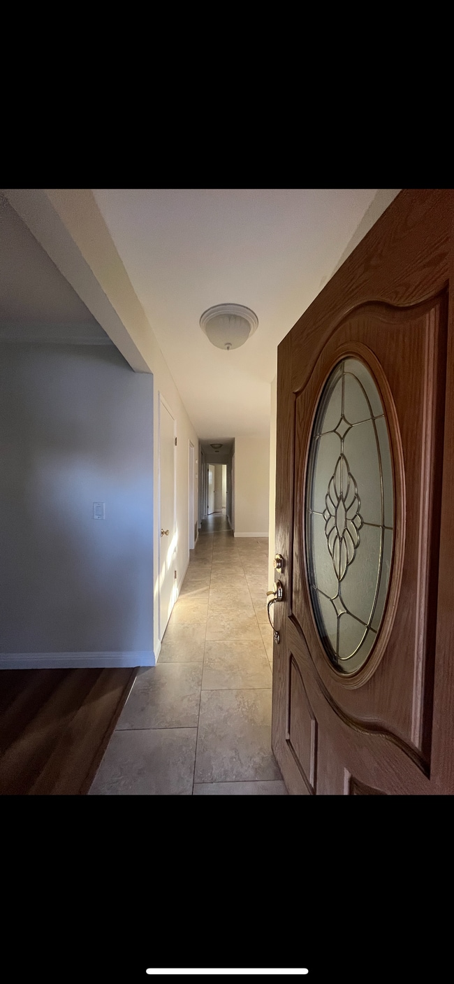 Building Photo - 2726 Sand Point Dr