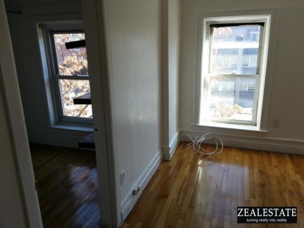 Building Photo - 48 4th Ave