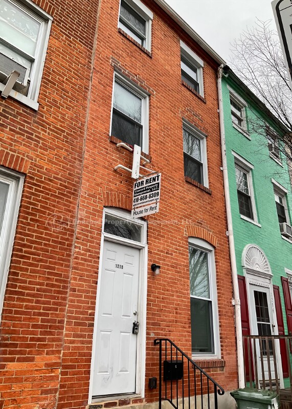 Primary Photo - 1218 W Pratt St