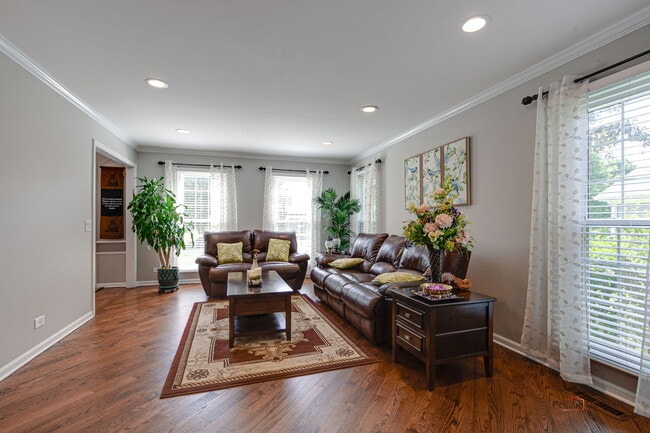 Foto del edificio - 108 Brook Hill Ln