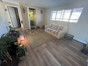Building Photo - 7060 Alegre Cir
