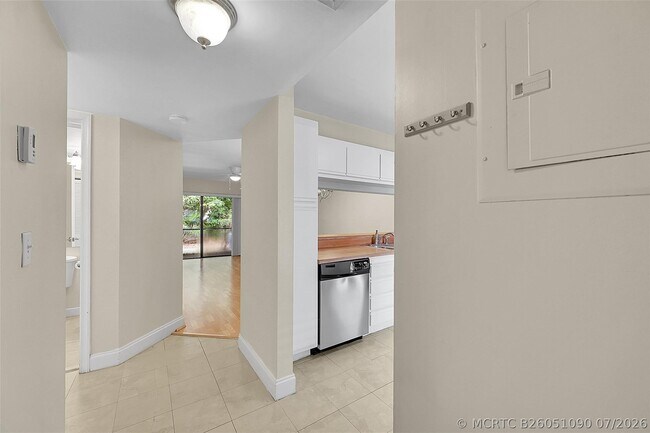 Building Photo - 2518 NW 89th Dr