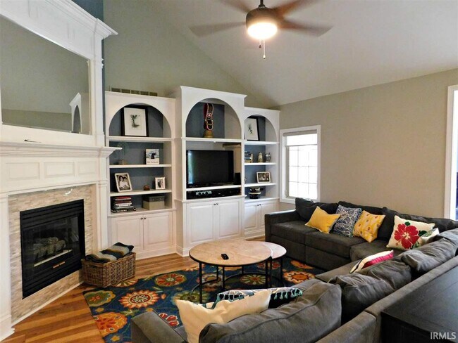 Building Photo - 2077 Pebble Beach Dr