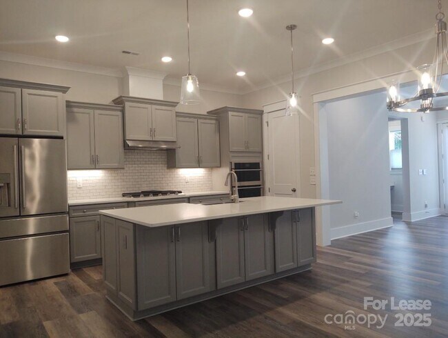 Foto del edificio - 4836 Blanchard Wy
