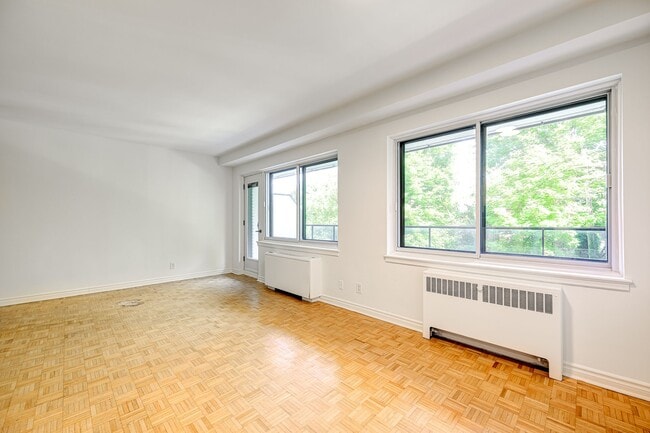 Photo du bâtiment - 4555 Av. Bonavista