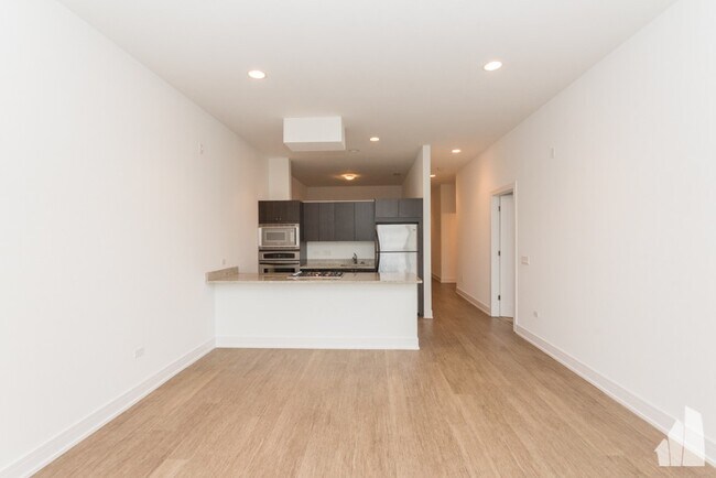 Foto del edificio - 4718 N Kimball Ave