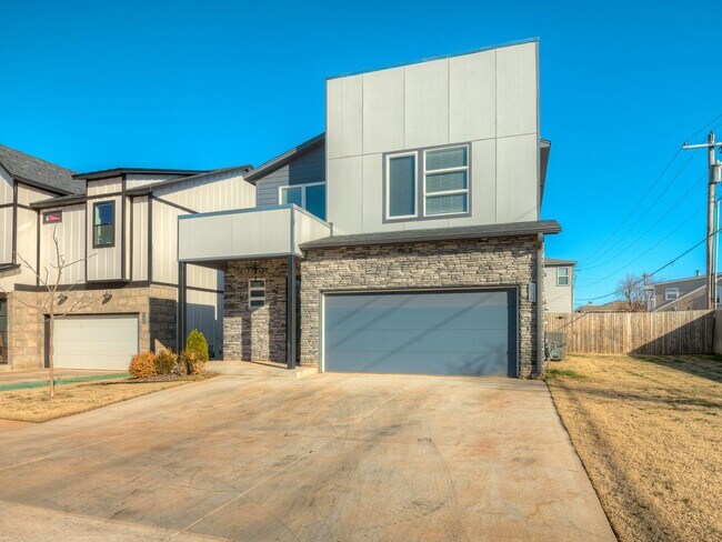 Building Photo - Beautiful New Construction Home in Oklahom...