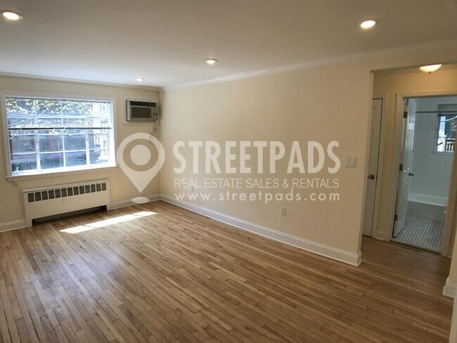 Building Photo - 2 bedroom in Brookline MA 02446