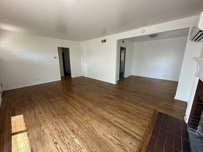Building Photo - 997 Capper Ave