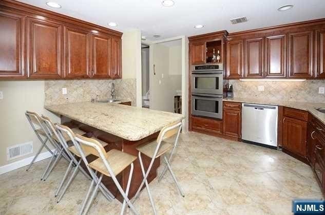 Building Photo - 16-26 Alden Terrace Unit 1X