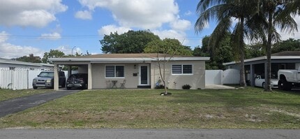 Building Photo - 6471 SW 30th St
