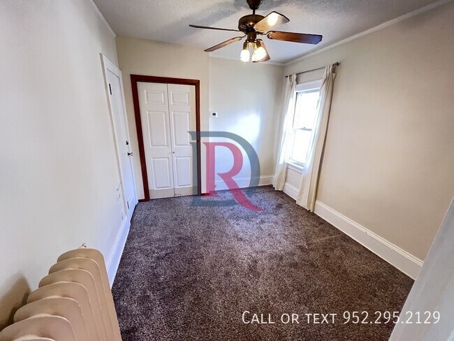 Foto del edificio - 3255 20th Ave S