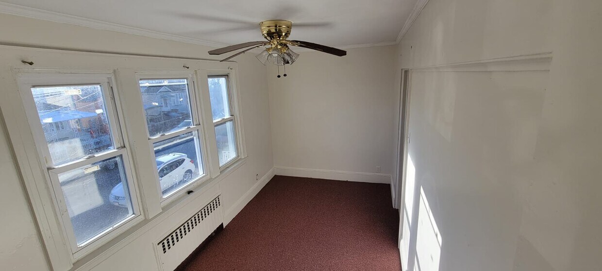 1021717 186th St, Queens, NY 11423 House Rental in Queens, NY