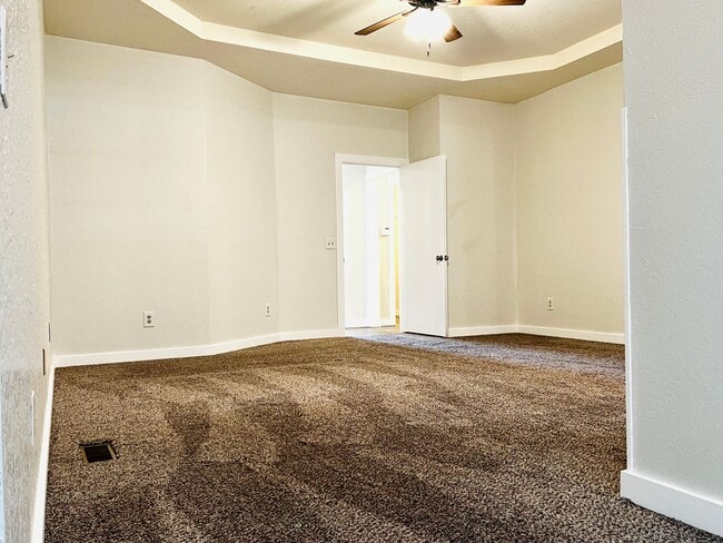 Building Photo - Beautiful 3BD 2BA Corner-Lot Home Located ...