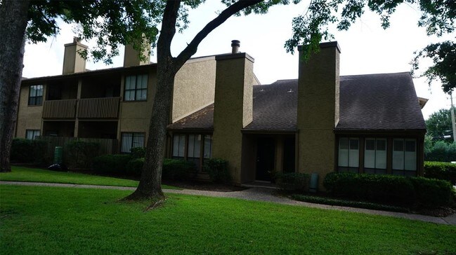 Building Photo - 5000 Milwee St