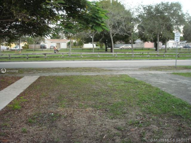 Building Photo - 20540 SW 117th Ave