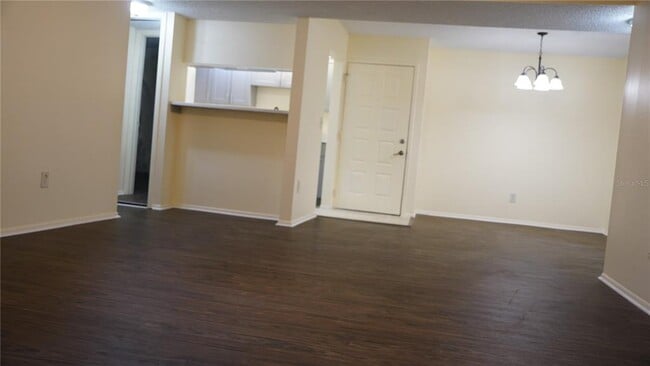 Foto del edificio - 4411 Shady Terrace Ln