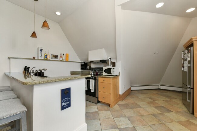 Foto del edificio - 1774 Beacon St