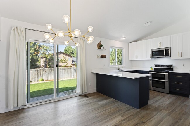 Building Photo - 538 S 850 E