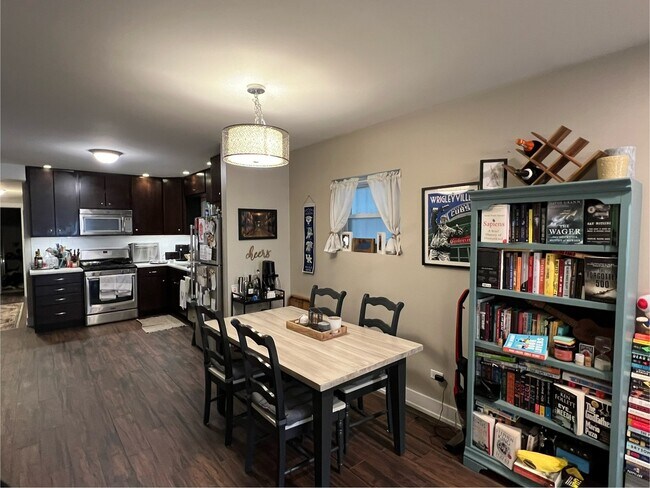 Foto del edificio - 1212 W Henderson St