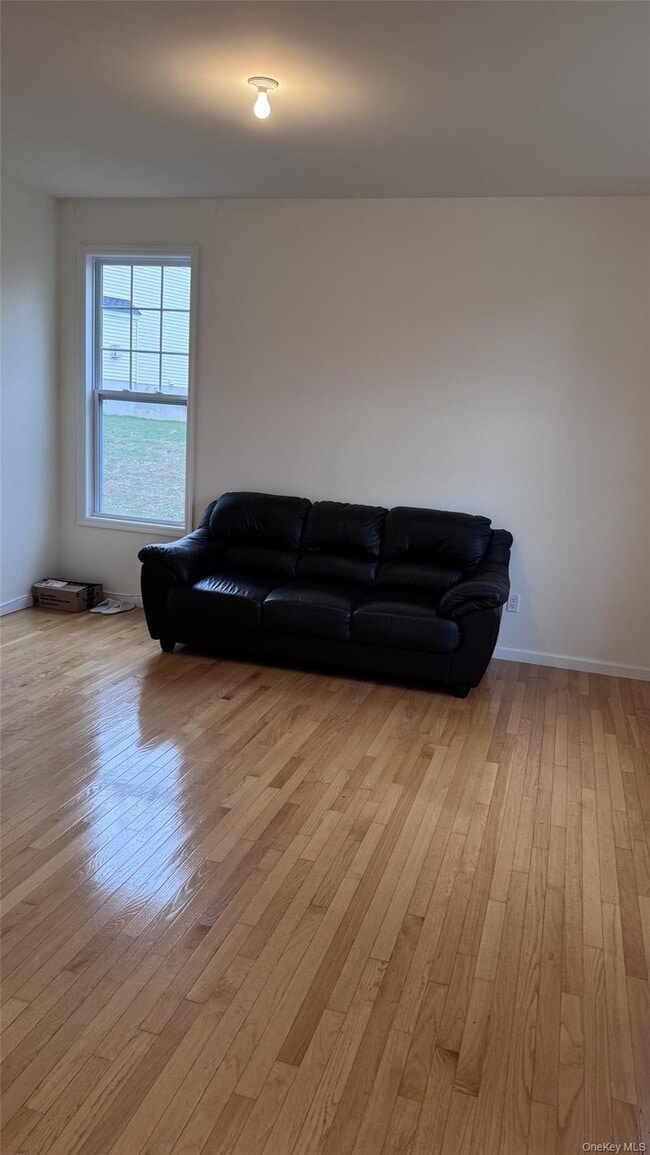 Foto del edificio - 245 Buttonwood Way