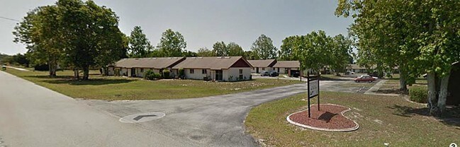 Building Photo - 2929 Villa Rd