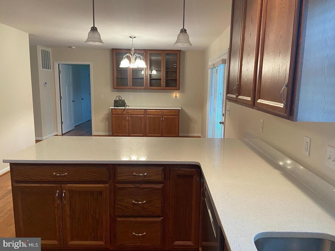 Foto principal - 414 Ashley Dr