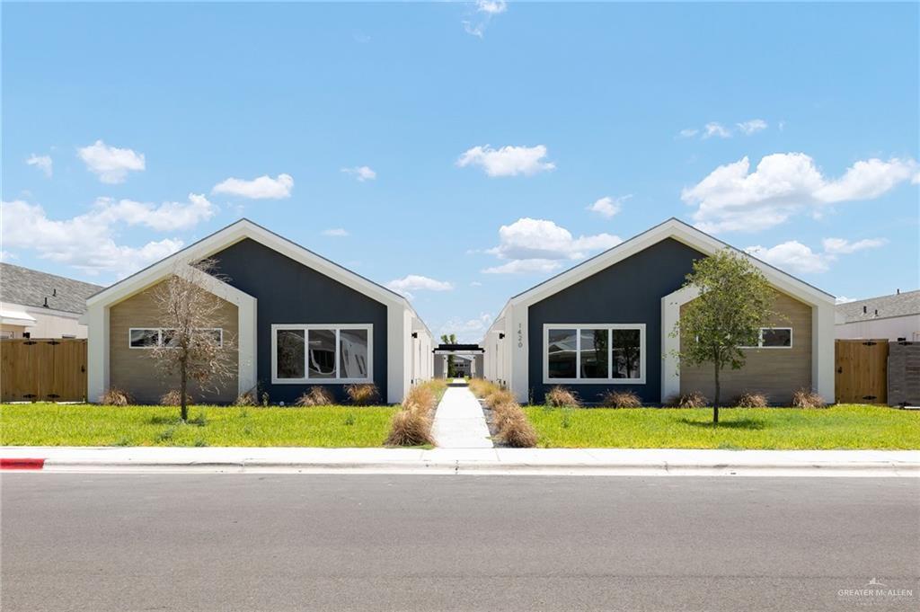 Foto principal - 1424 E Iris Ave