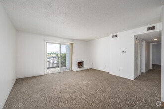 2BR, 1.5BA - 960SF - Living Room - Autumn Place