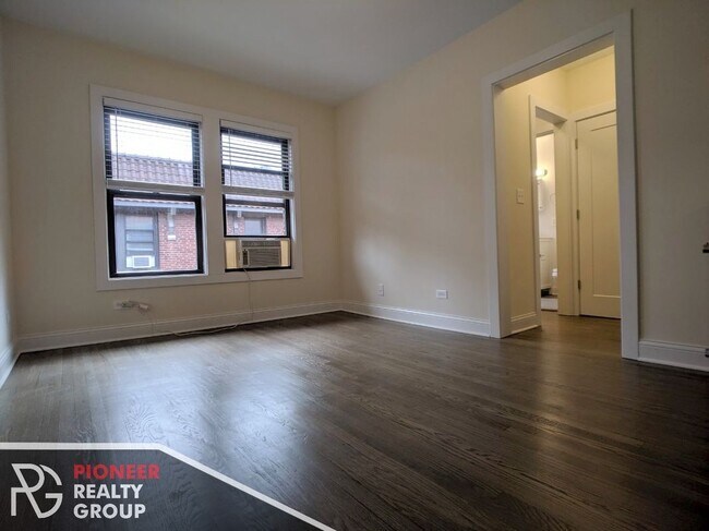 Foto del edificio - 2643 N Spaulding Ave