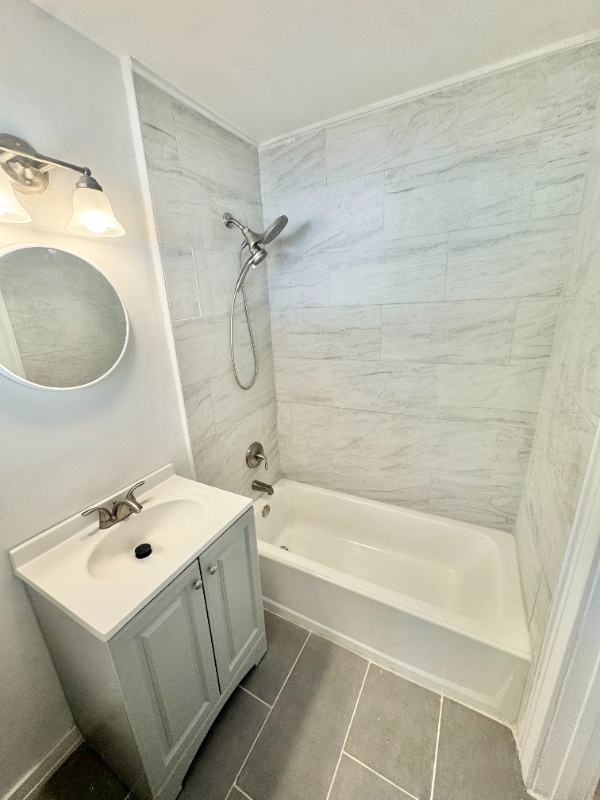 Foto del edificio - 320 May Dr