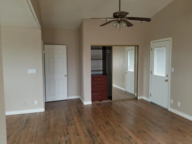 Foto del edificio - 2628 Landis St