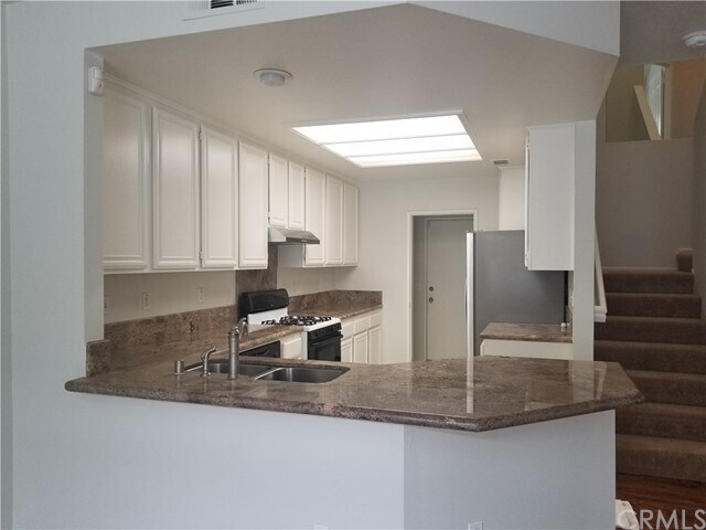 Building Photo - 2255 Indigo Hills Dr