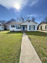 Building Photo - 4000 Austin Ave