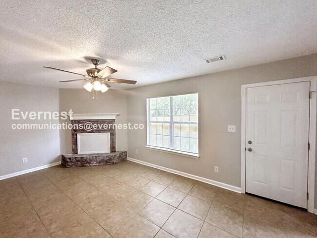 Foto del edificio - 6772 Kirkland Cove