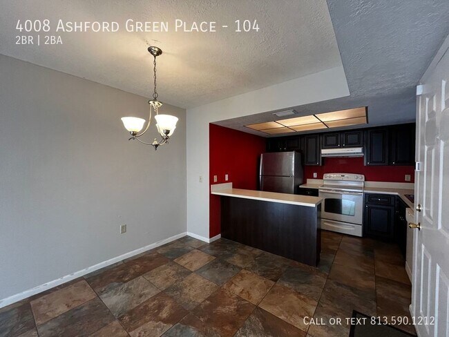 Building Photo - Well Kept Tampa Condo