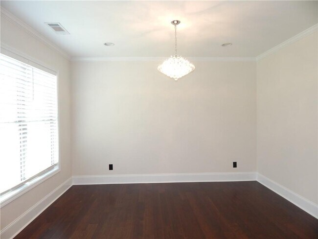 Building Photo - 7790 Stratford Ln